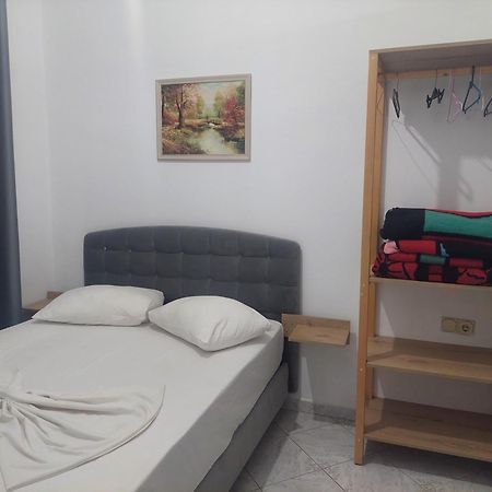 Casa Mia Economy Condos Sarandë 외부 사진