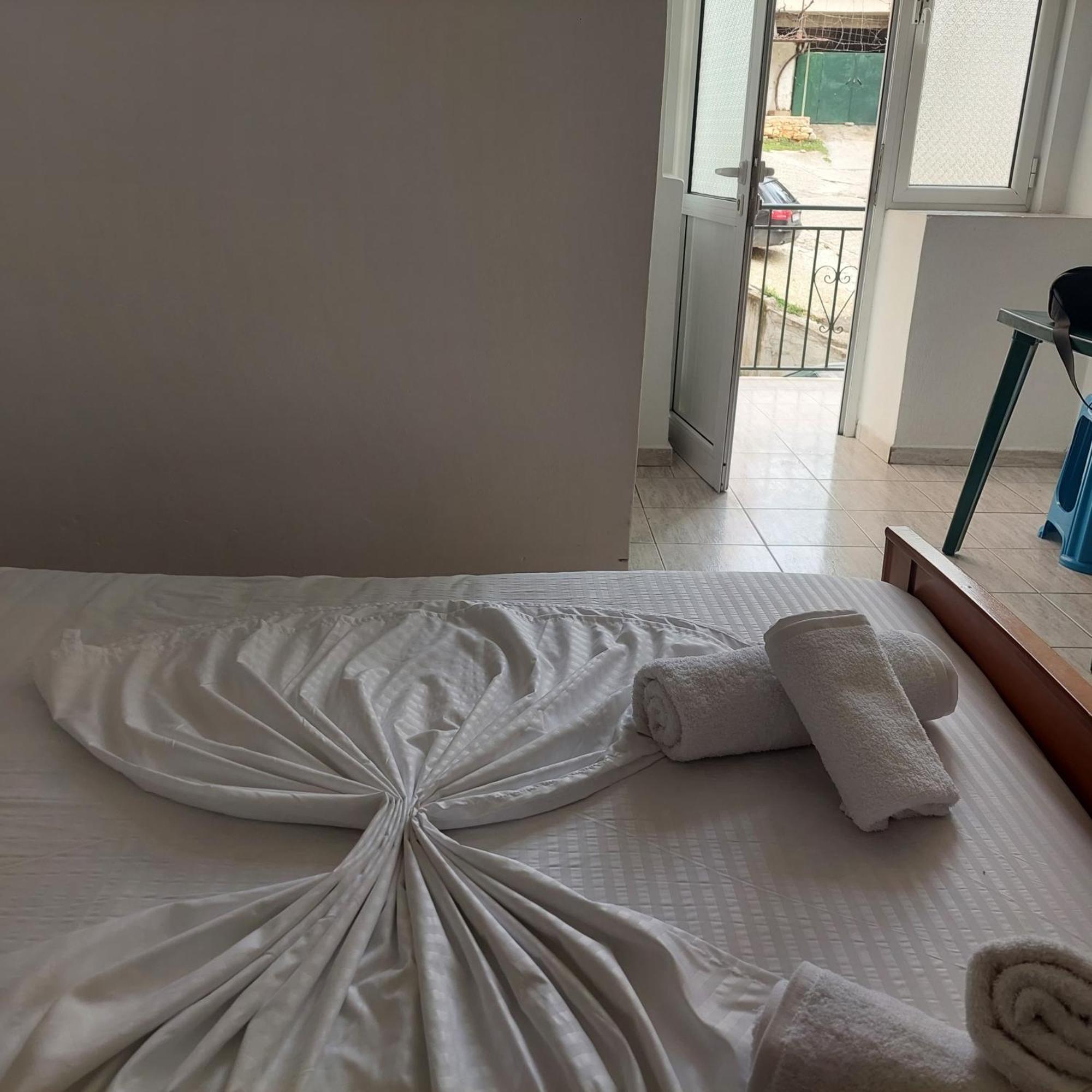 Casa Mia Economy Condos Sarandë 외부 사진